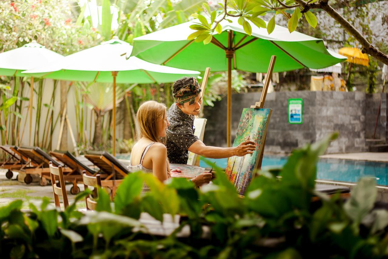 Grandmas Plus Hotel Airport Kuta Lombok Exterior foto