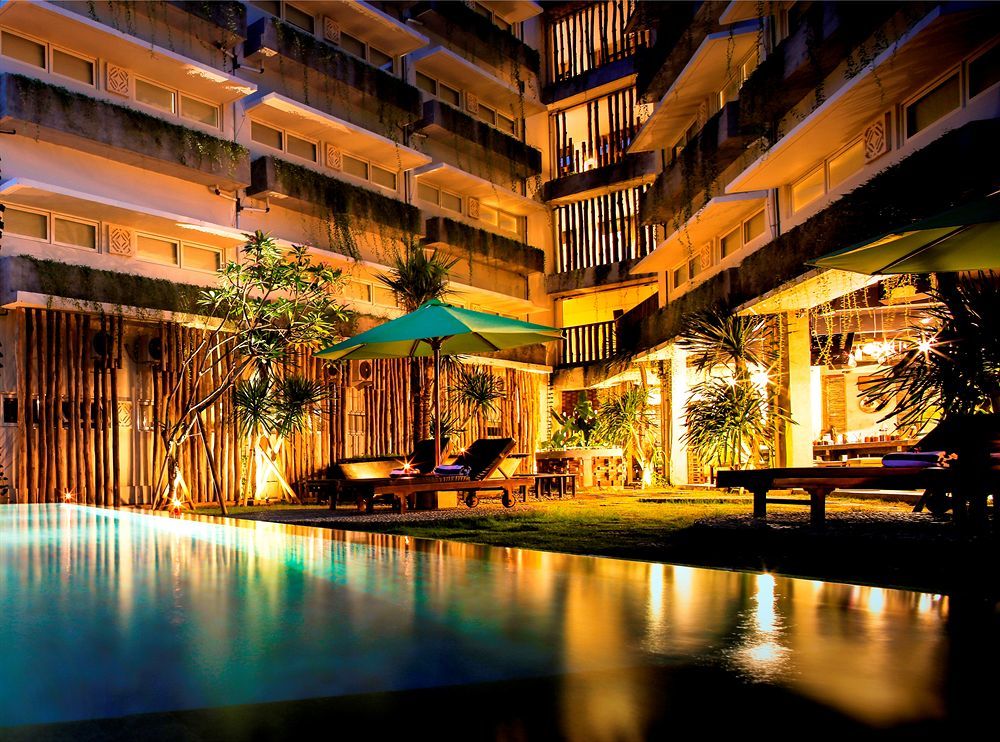 Grandmas Plus Hotel Airport Kuta Lombok Exterior foto