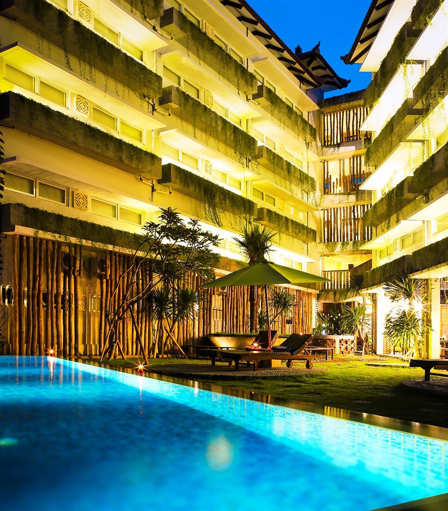Grandmas Plus Hotel Airport Kuta Lombok Exterior foto